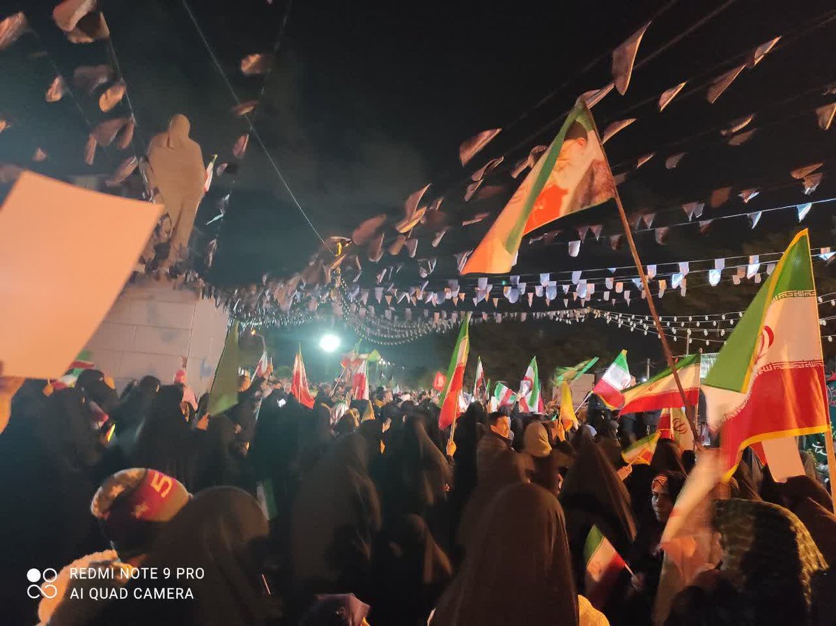 m_ahmadiy's tweet photo. هیچ تهدیدی نمی‌تواند عزم و عزت ما را متزلزل کند. 
تا آخر هستیم
#ایران_پیروز
#تا_پای_جان_برای_ایران https://t.co/MbrWnDvF9b