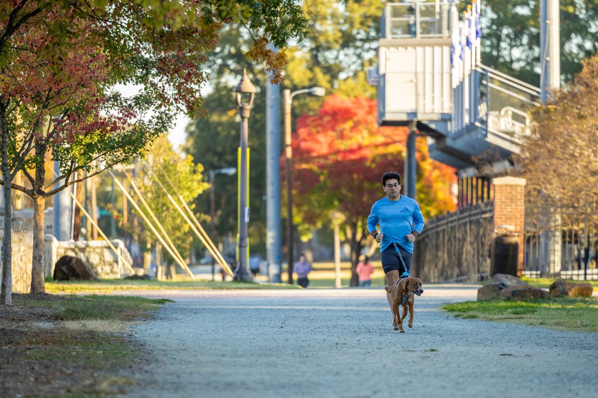WorkingatDuke's tweet image. 24 programs, 20,092 participants, one healthy Duke. See Duke’s employee wellness program reshapes routines and inspires staff and faculty to move more and feel better.

#WorkingAtDuke #HealthyDuke @DukeHealth

bit.ly/4bDlyfO
