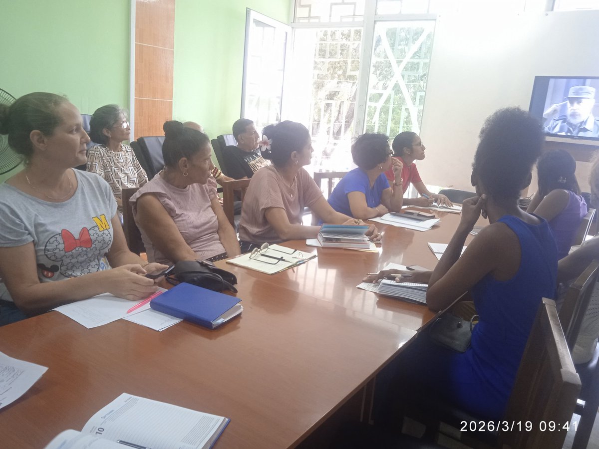 Trabajadores del órgano en conmemoración al Centenario de Comandante en Jefe, participan en Conferencia Especializa sobre el Pensamiento político de #Fidel por el Dr. Orelbis Carnero Rojas Director d la Dirección de Marxismo d la UO, Miembro d la Cátedra Honorífica Fidel Castro.