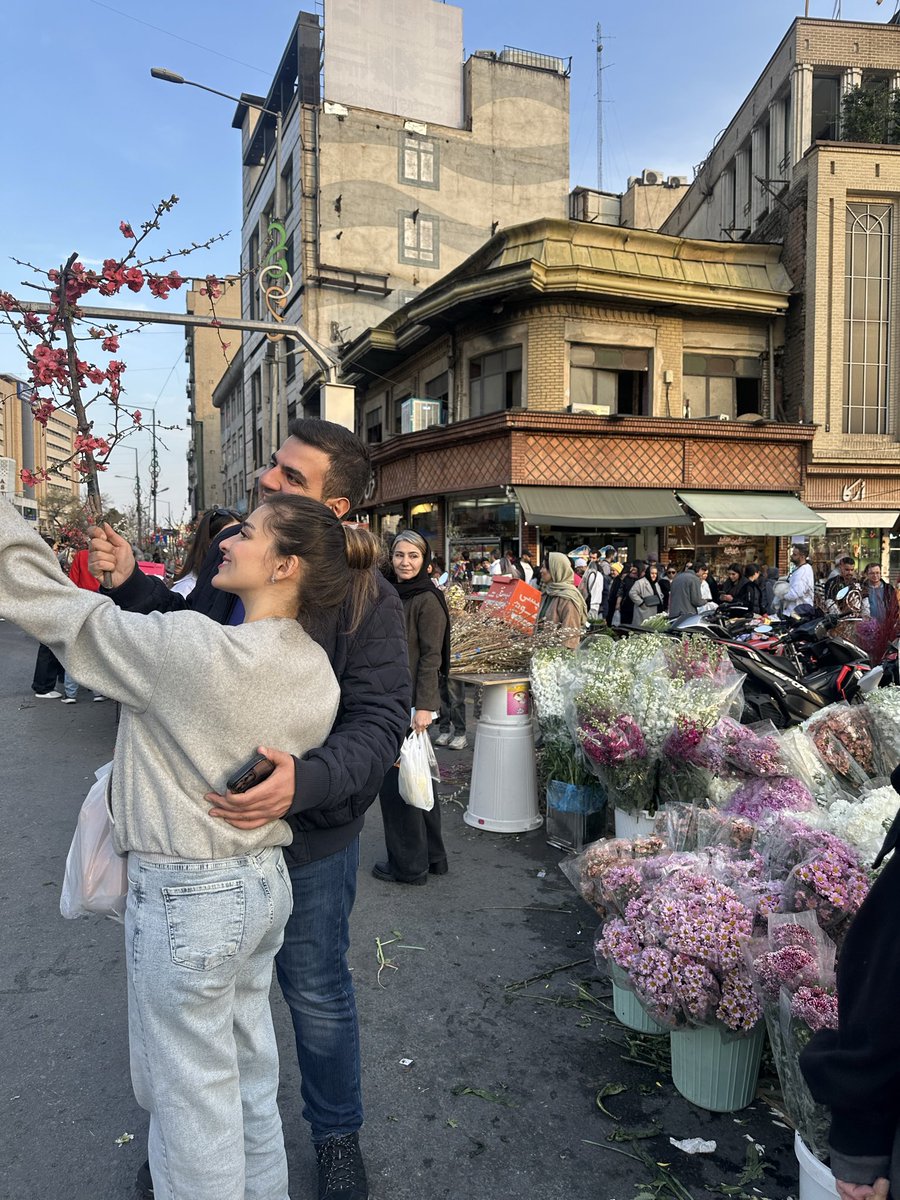 Helyeh Doutaghi tweet media