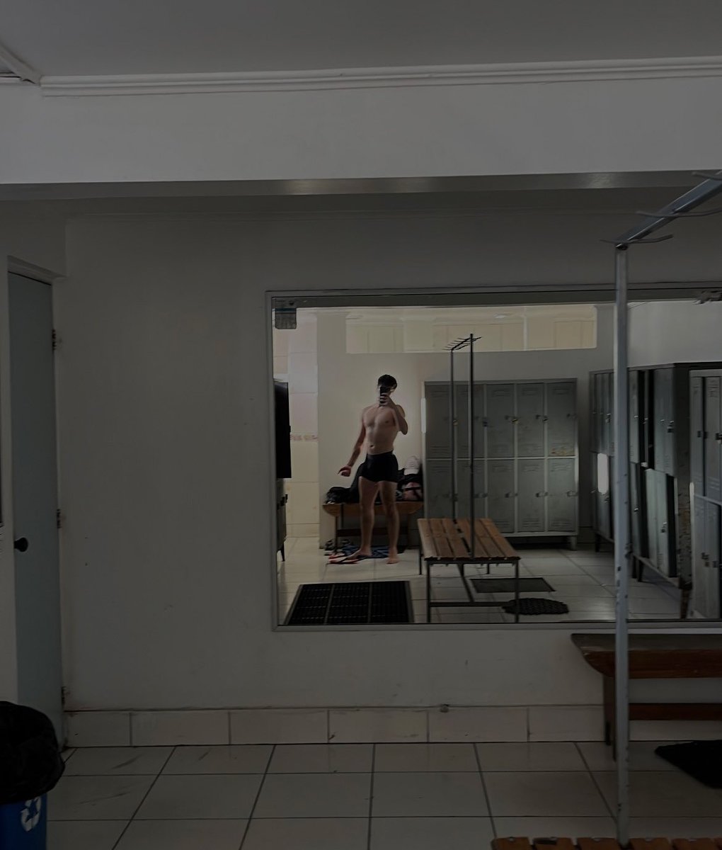 J.andrew 🇨🇱 tweet media