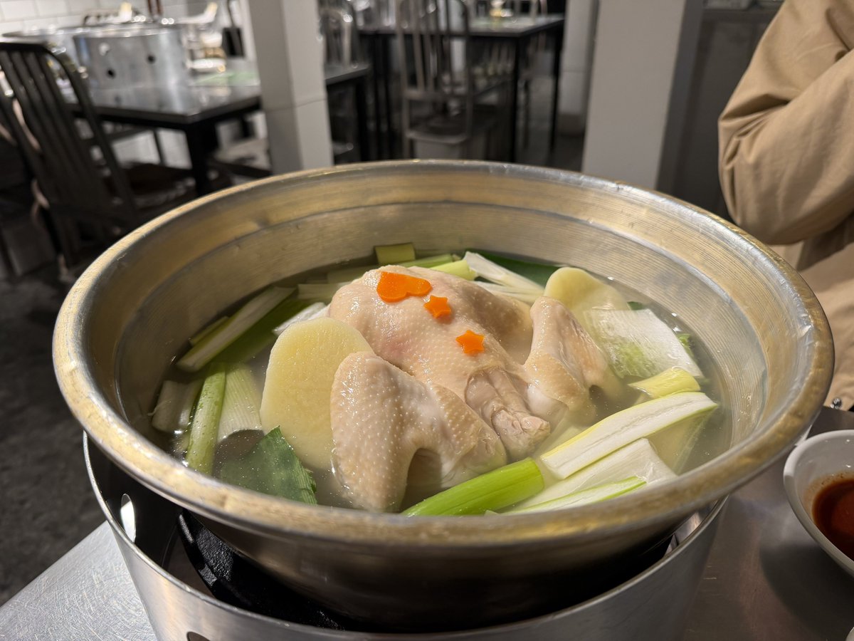 さとい tweet media