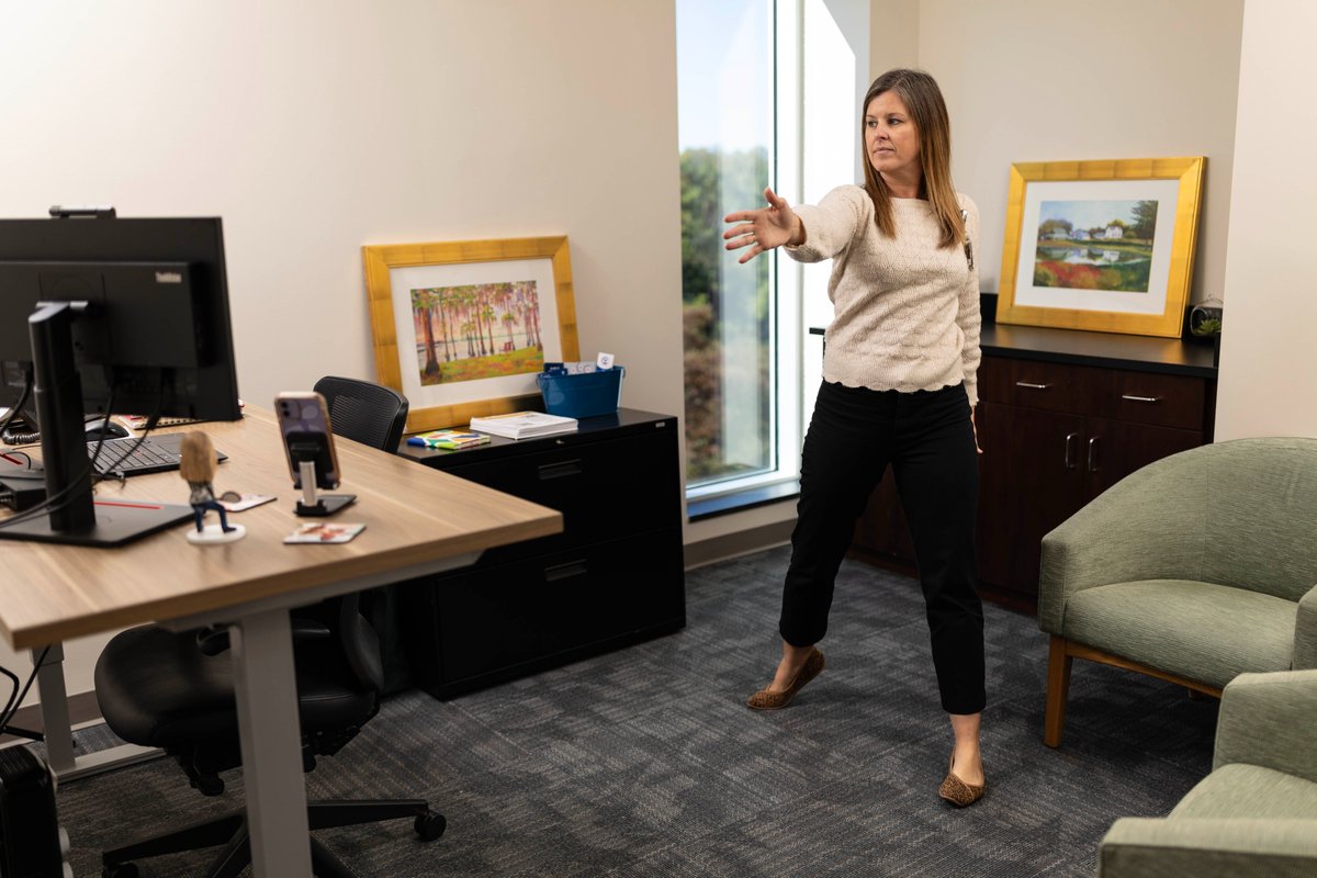 WorkingatDuke's tweet image. 24 programs, 20,092 participants, one healthy Duke. See Duke’s employee wellness program reshapes routines and inspires staff and faculty to move more and feel better.

#WorkingAtDuke #HealthyDuke @DukeHealth

bit.ly/4bDlyfO