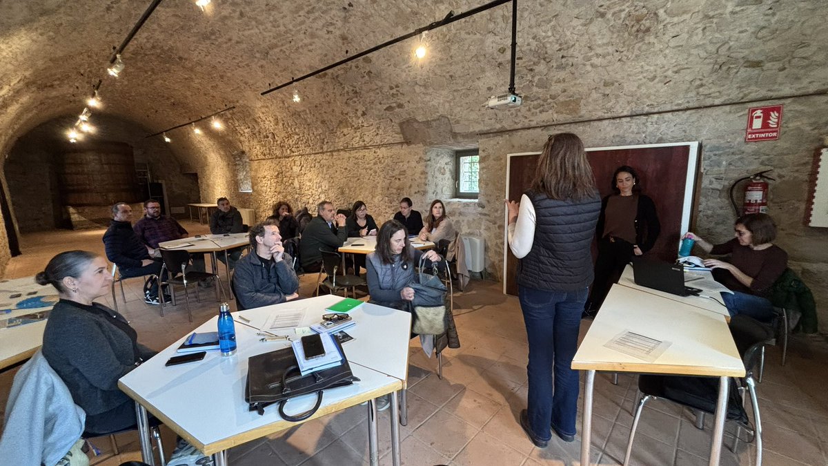 VisitEstartit tweet media