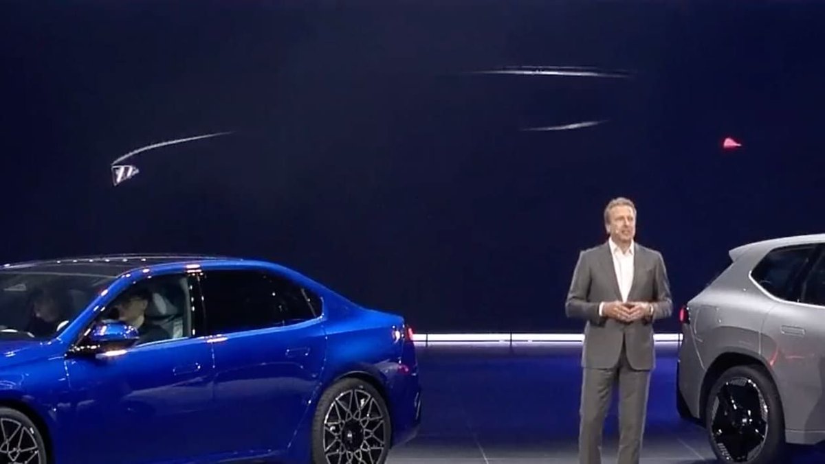 Auto Express tweet media