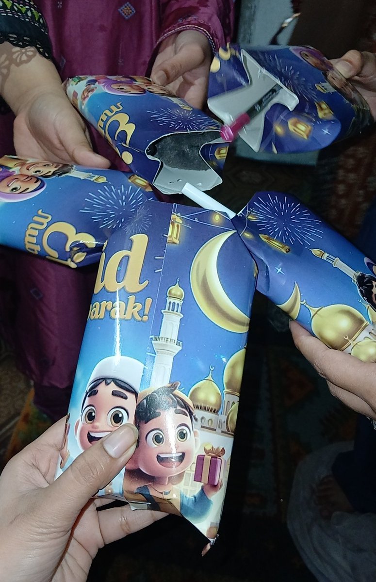 R.🐼⁷ tweet media