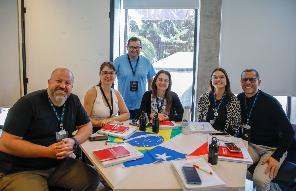 Facultad de Educación UDP tweet media