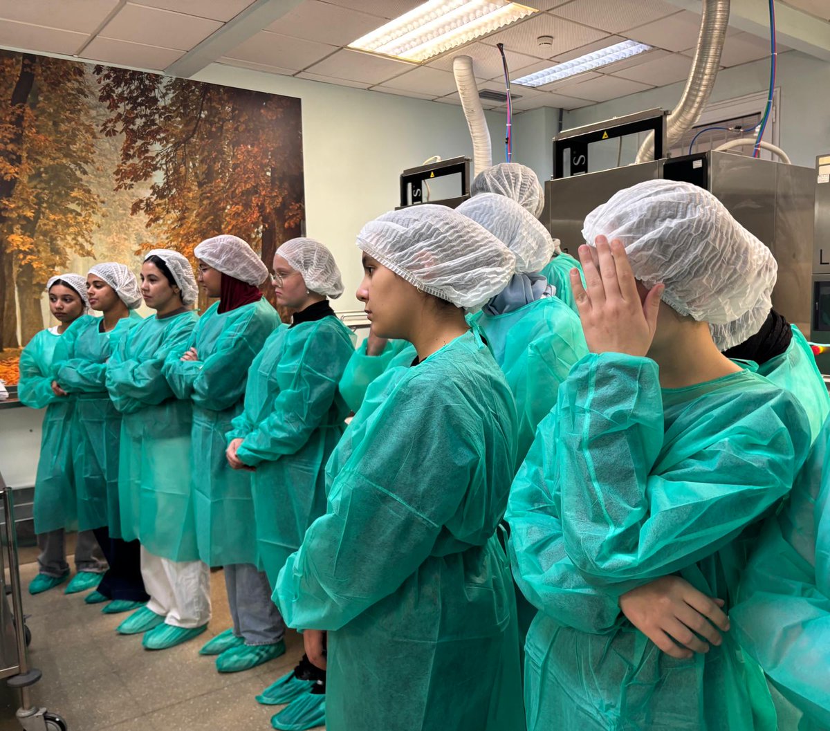 Hospital Universitario Poniente tweet media