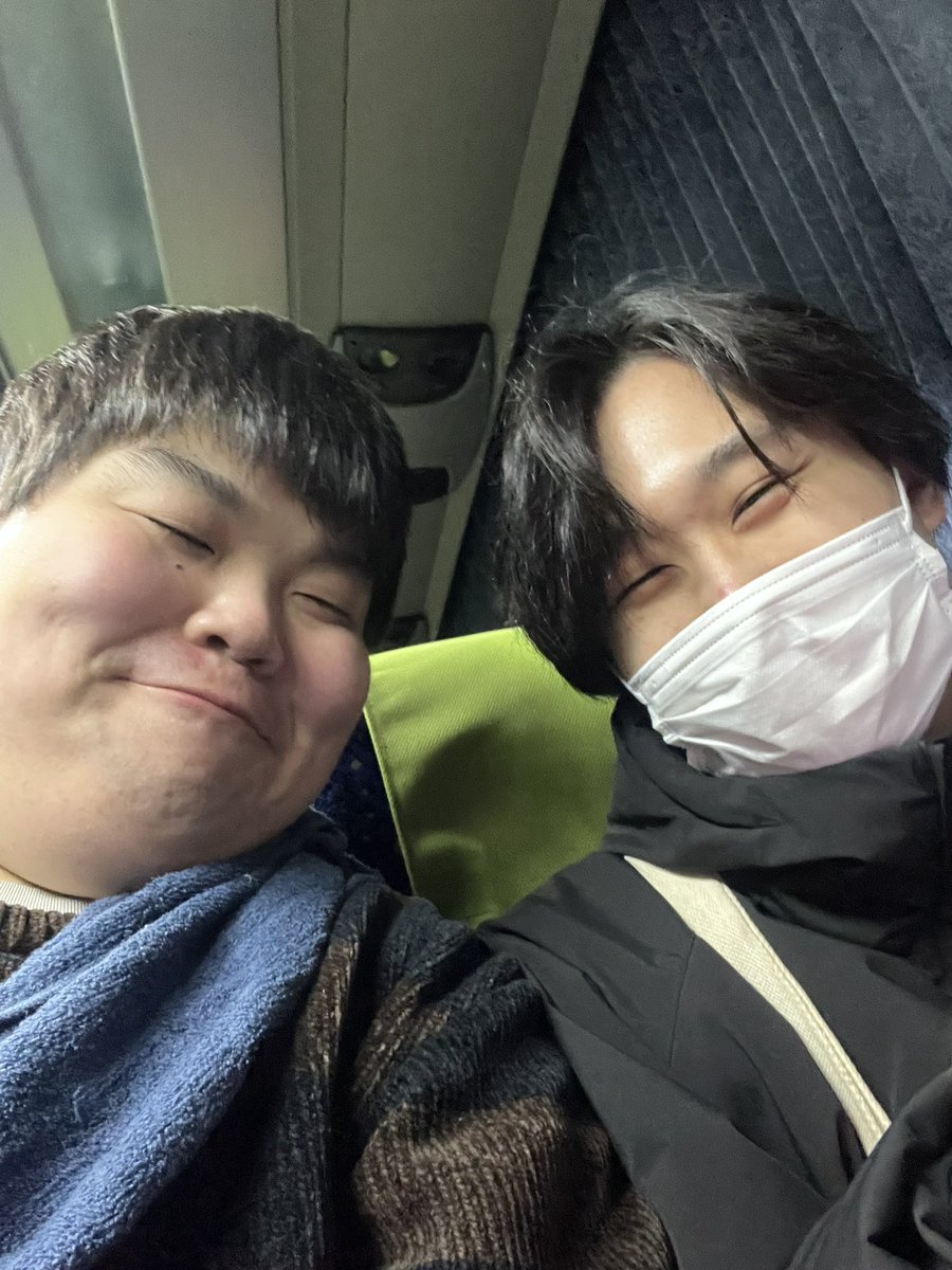 そーな tweet media