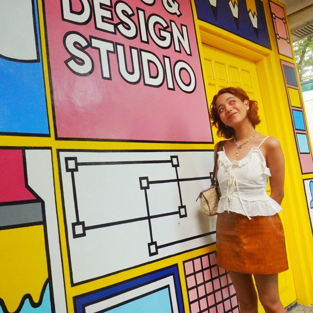 MANICLAB's tweet photo. I LOOOOVEEE BEING A COLORFUL GIRLL!!! 🎊🫐💐🍒🌈🎉🌺 https://t.co/yPKGNPYTB2