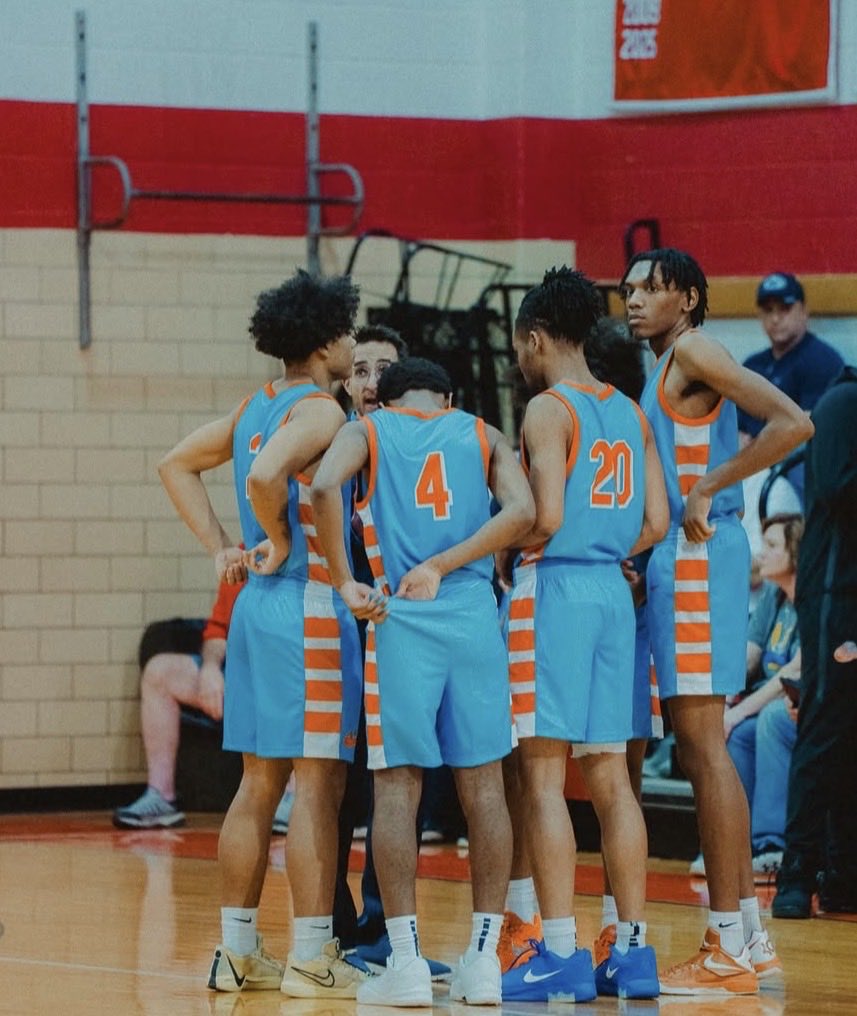 TNA_Hoops's tweet photo. 🚨GAMEDAY 🚨
🆚 Sankofa
⏰ 2:00pm (PIAA Championship)
📍Giant Center - Hershey, PA

#FAMILY https://t.co/HJbL4Dccro