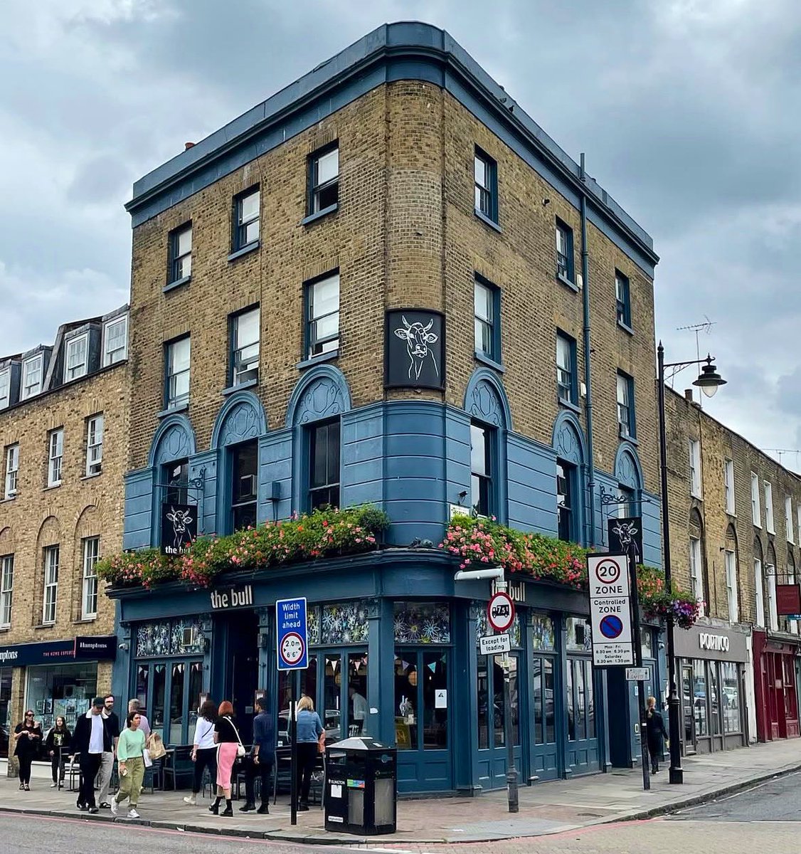 London Pub Map tweet media