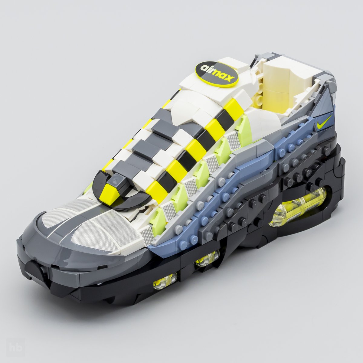 hothbricks tweet media