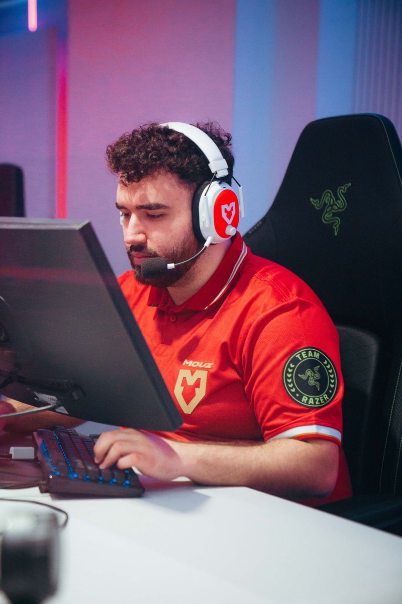 opdustcs's tweet photo. The last events didn’t go our way, but the story isn’t over yet.

In the next two weeks we’ll be playing BC Game LAN and Draculan #6, hungry to show what this team is really capable of.

Thanks to everyone who keeps supporting us 🙏❤️
#VAMOUZ https://t.co/FwIbd1AAzs