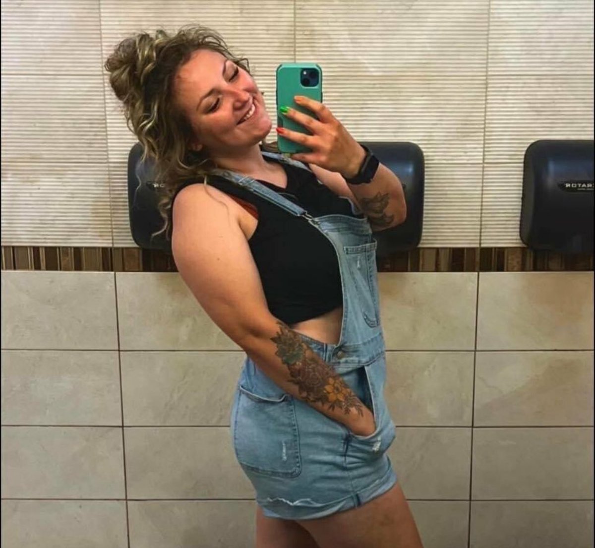 katie💙 tweet media