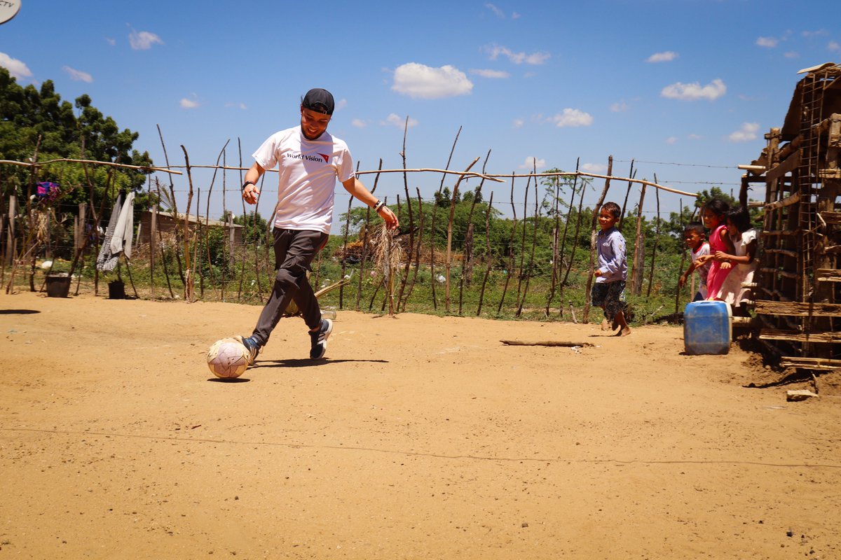 World Vision Colombia tweet media