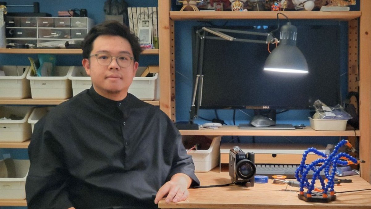 Little Black Book tweet media