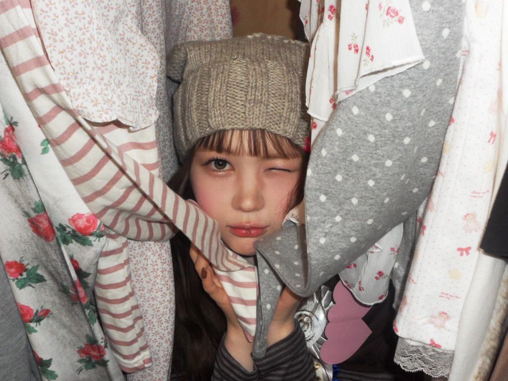 baby hamster, tweet media