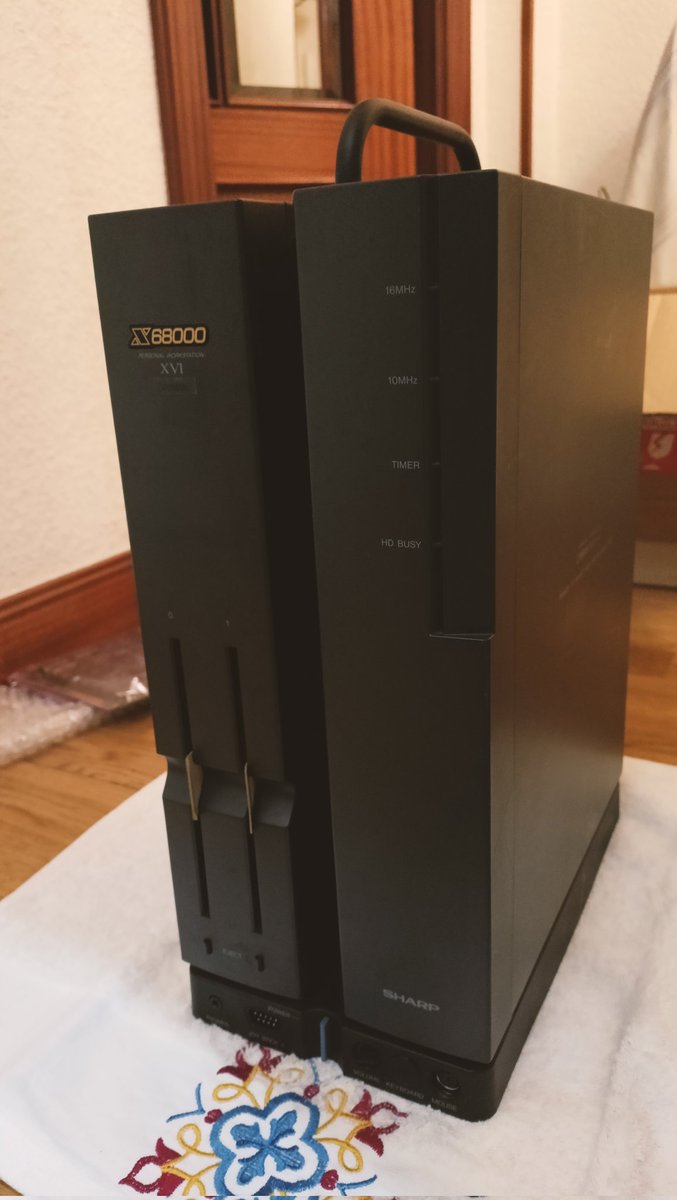 sL1pKn07 tweet media