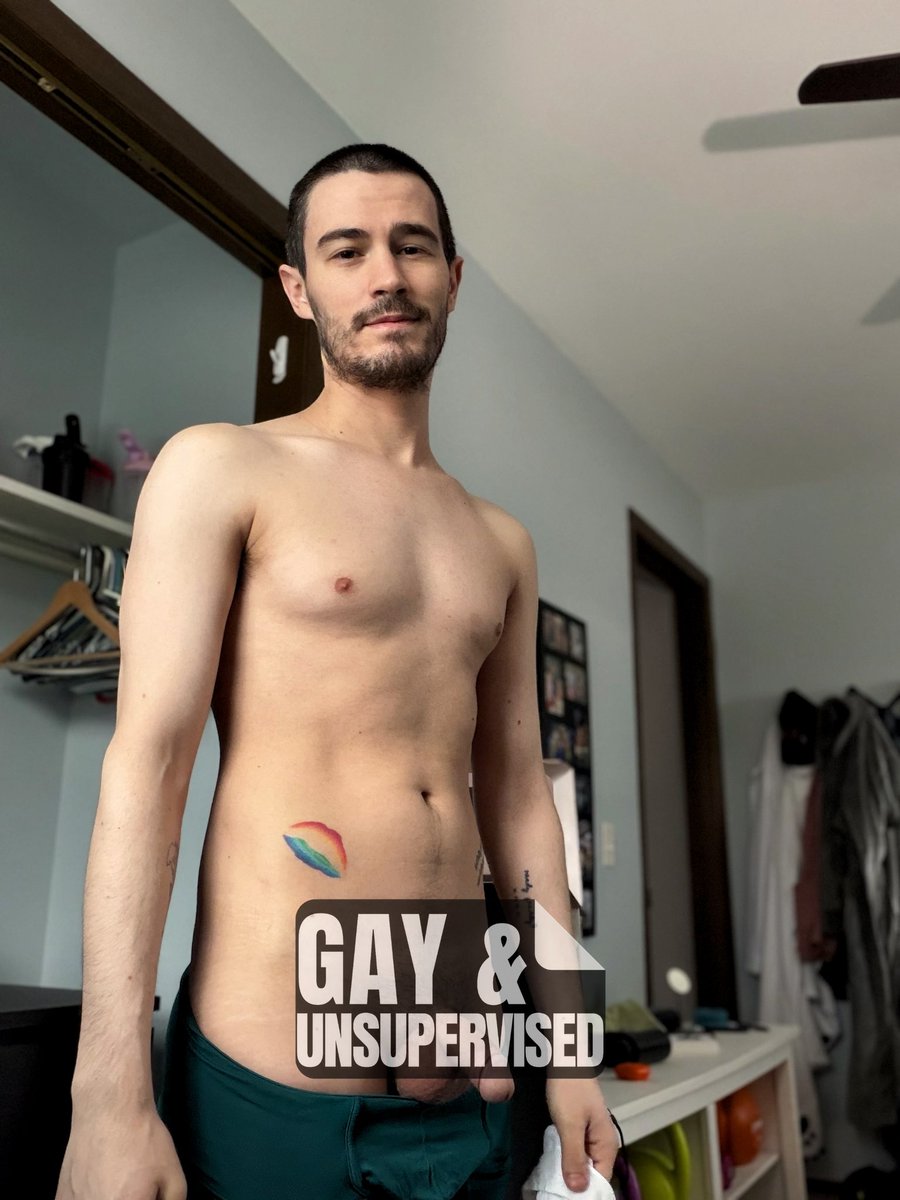 GayAndUnsupervised tweet media