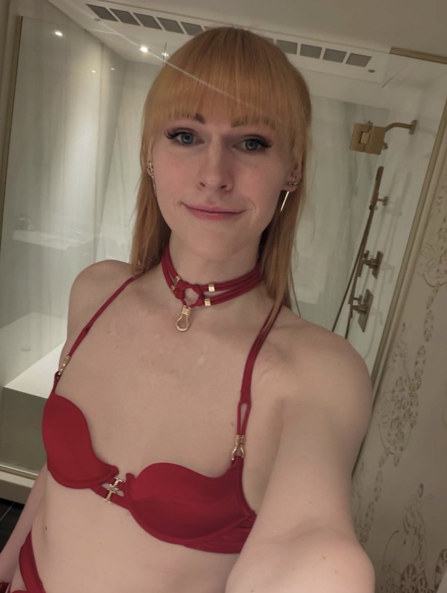 SayYesToJess03's tweet photo. Fancy underwear 😽🏳️‍⚧️ https://t.co/HKkrmFi2wa