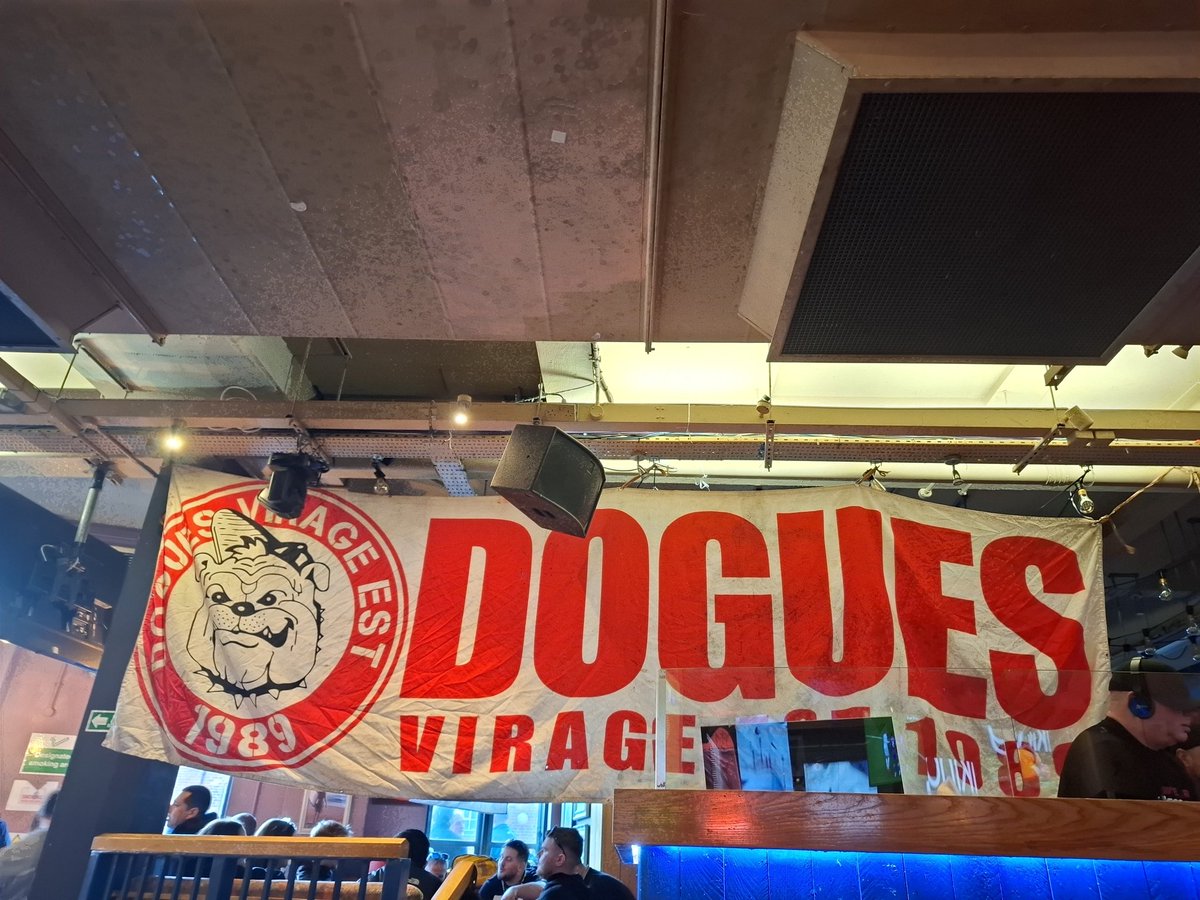 loiclosc's tweet photo. #AVFCLOSC bien arrivés. https://t.co/mt8C5Hhrcq