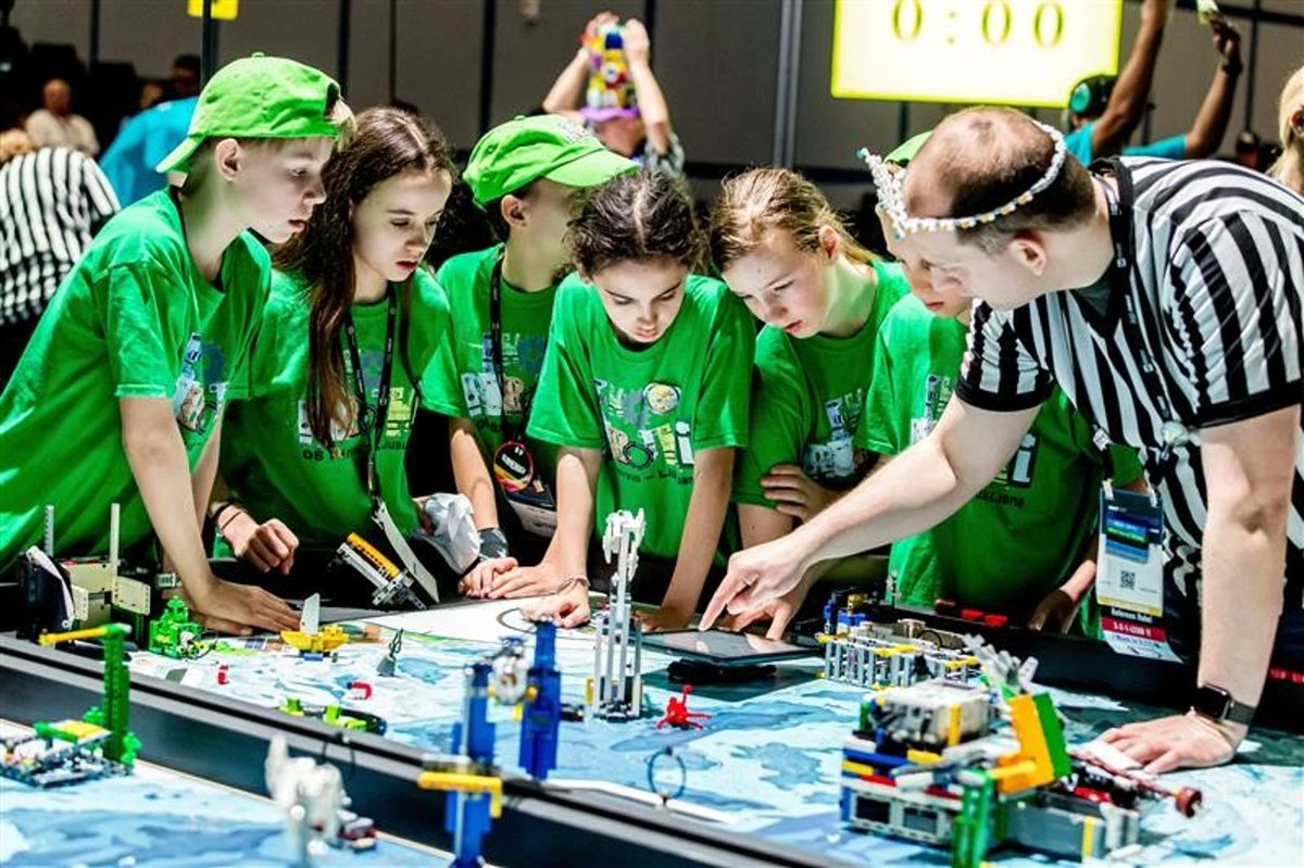 The Brick Fan tweet media