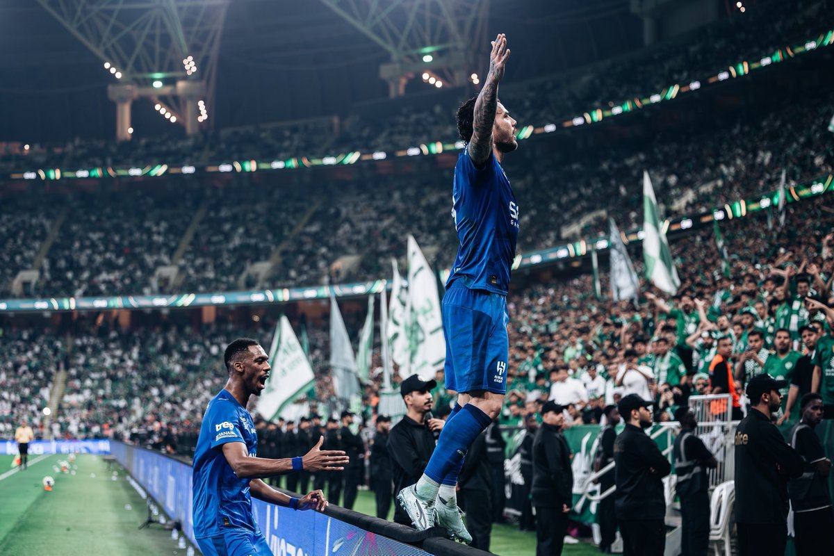 svii_e's tweet photo. @TheoHernandez @Alhilal_EN 💙💙💙💙 https://t.co/YlIKDvZTjN