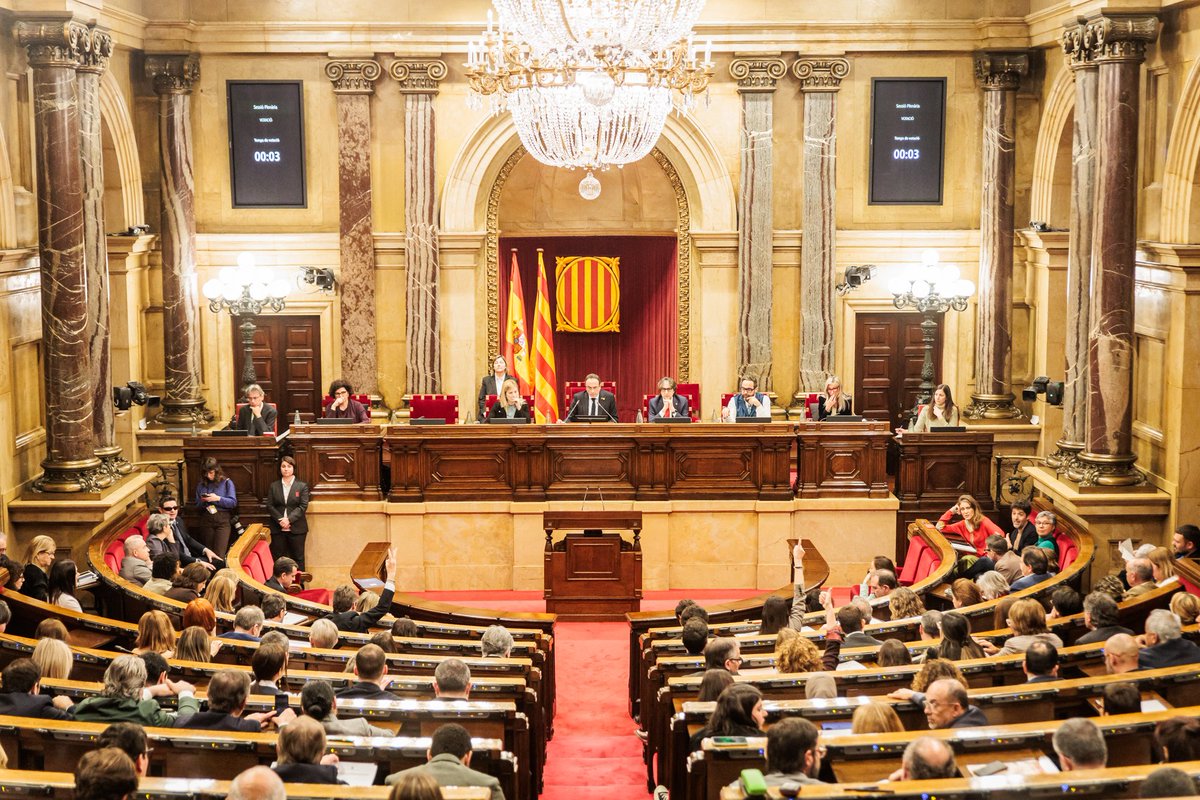 Parlament de Catalunya tweet media
