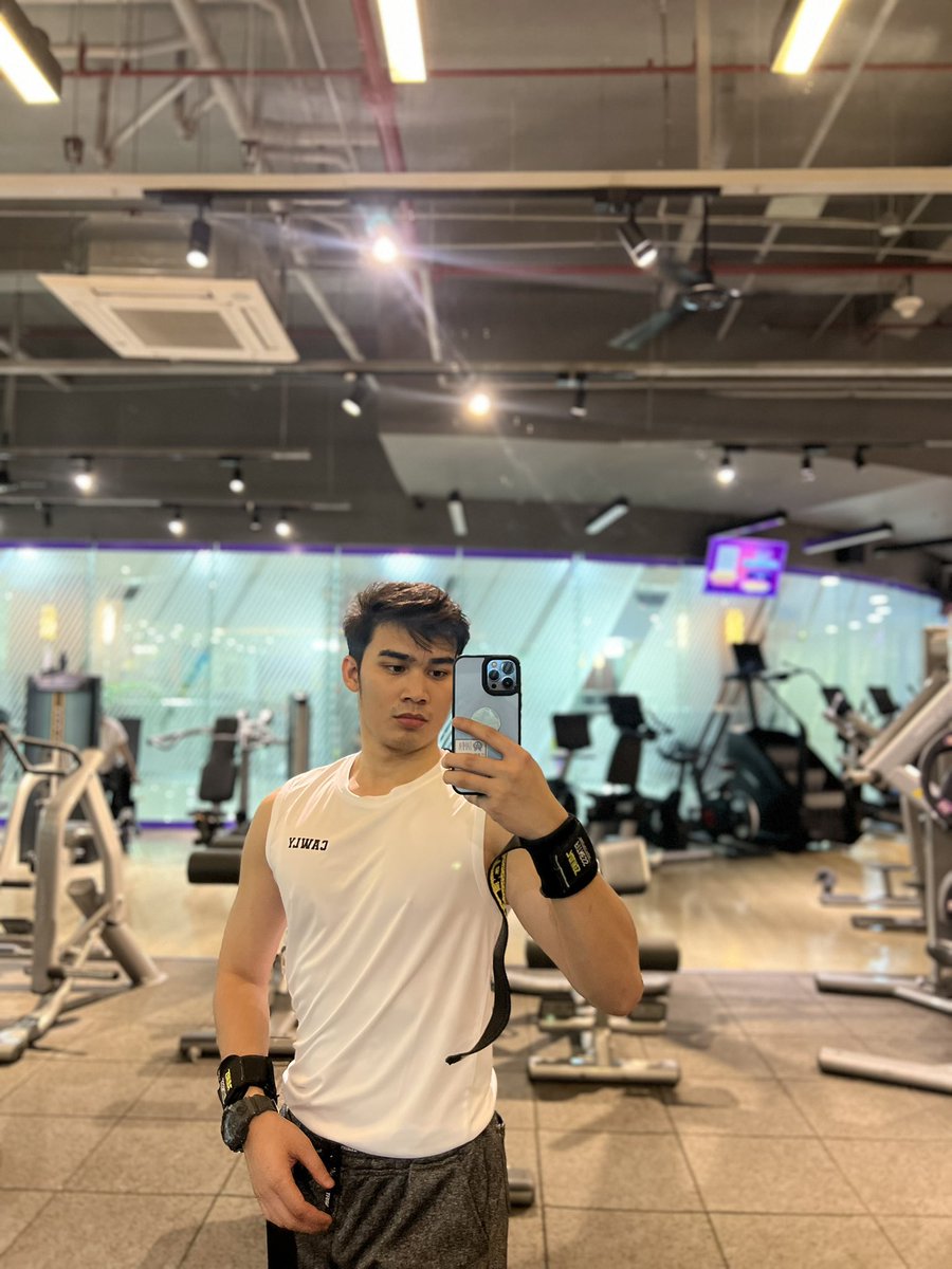 Carcawrrr tweet media