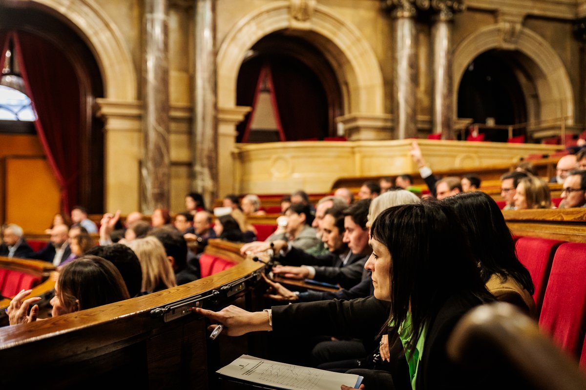 Parlament de Catalunya tweet media