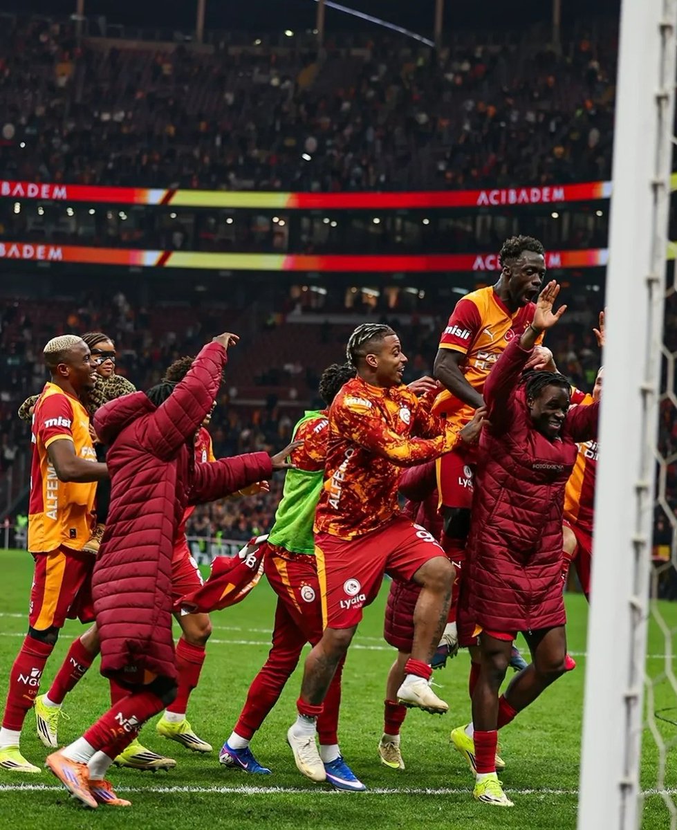 Clauggia tweet media