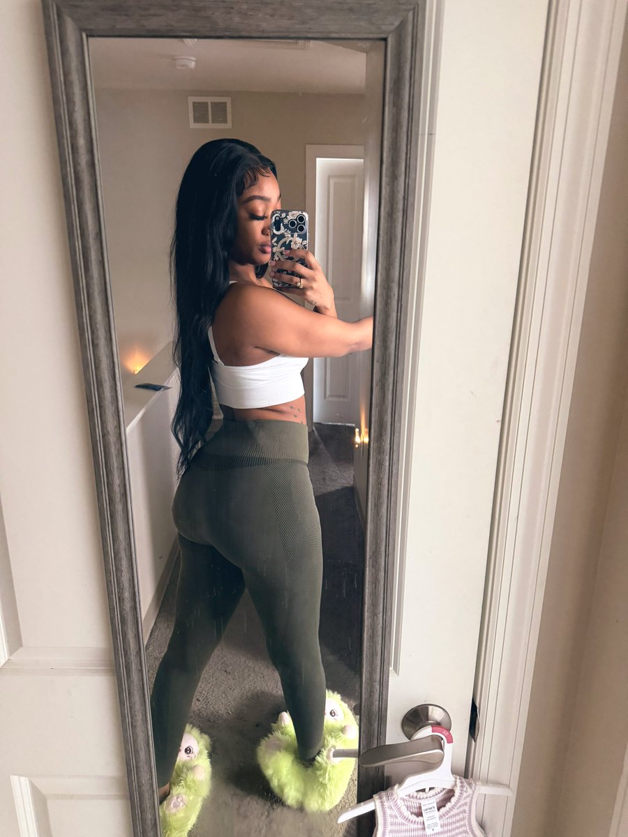 Stacey Lynn 🍑 tweet media