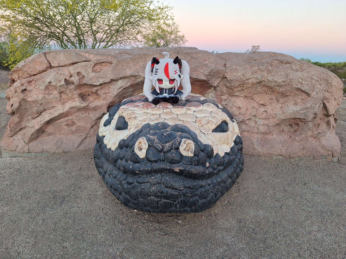 Natu Serious 🖤❤️ tweet media