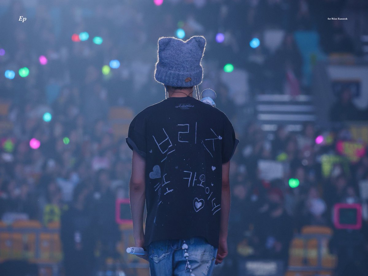 𝑬𝒑 tweet media