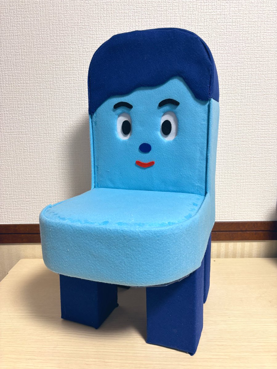 _miman's tweet photo. 子育てひろばに寄付する牛乳パックのコッシー、上手にできて嬉しい。 https://t.co/wBwpEHbhum