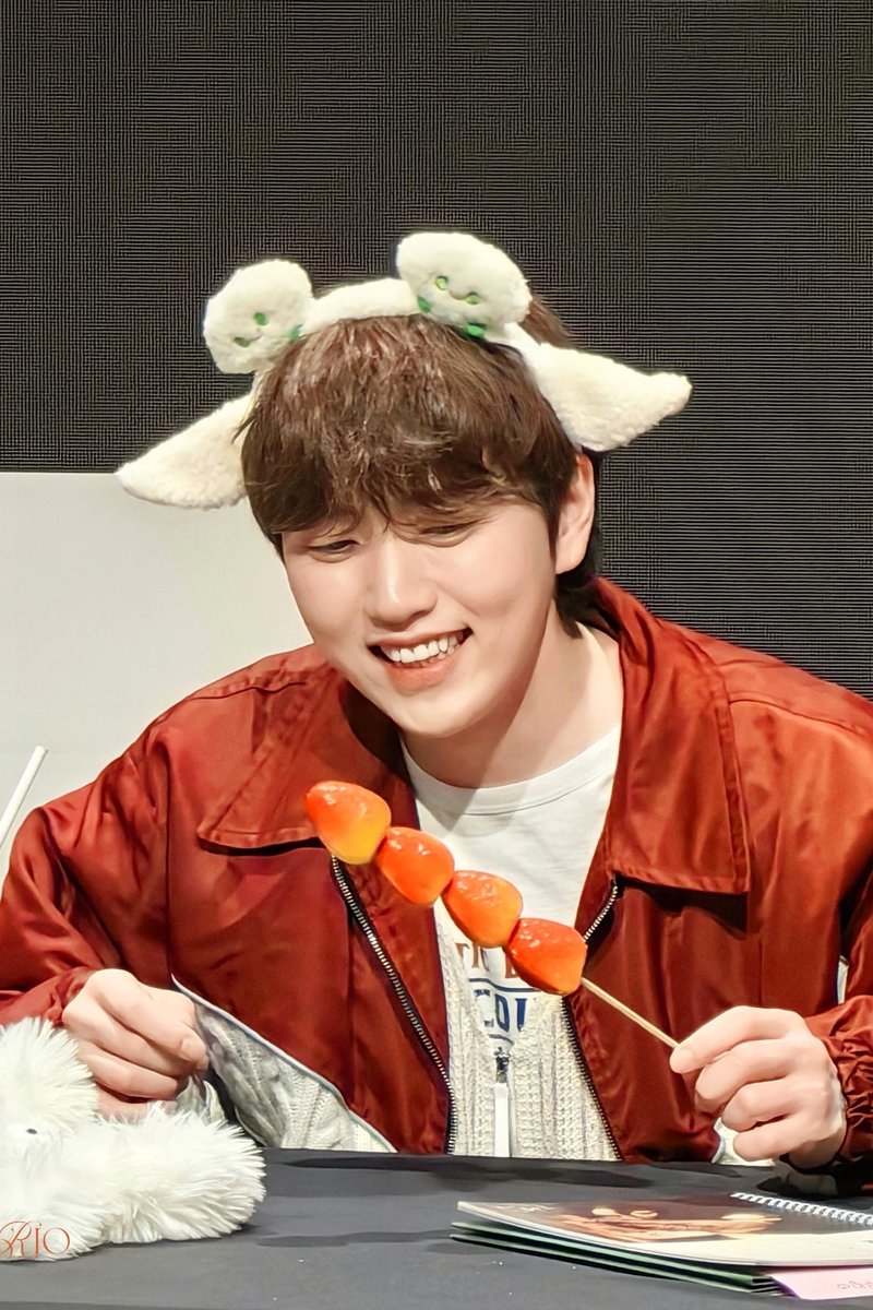 Happy Sandeul Day🥂
#바나들의길라잡이_산들생축
Happy every day😆
#InnateSandeulDay