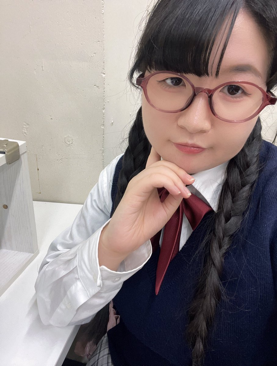 「読めるけど、書けません！」
明日でついに折り返し。

アンケートや終演後の面会時に「面白かった！」「感動した！」「他の人にも見て欲しい！」など、嬉しいお言葉を頂けて大変励みになっております✨️

あと3日……残り6公演。
1回1回を大切に最後まで走り抜きます🏃💨✨️
#ヨメカケ