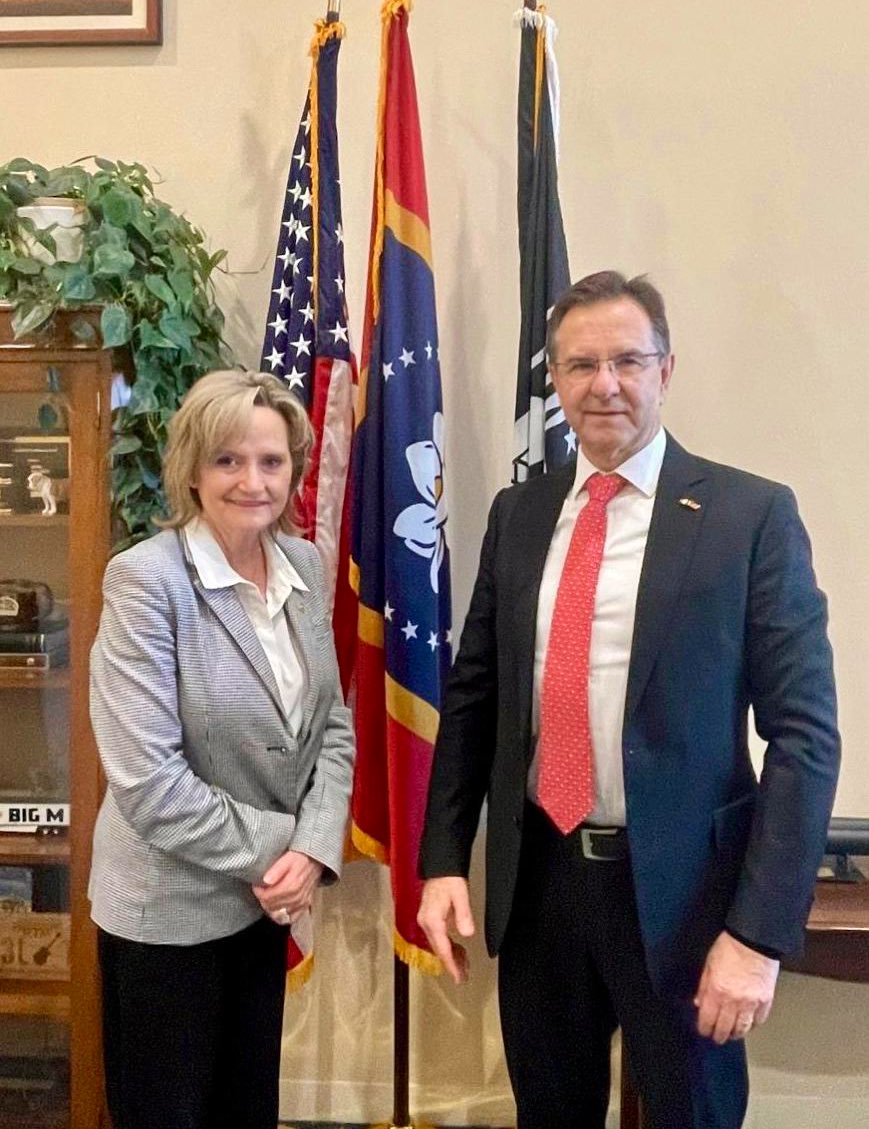 Esteban Moctezuma Barragán tweet media