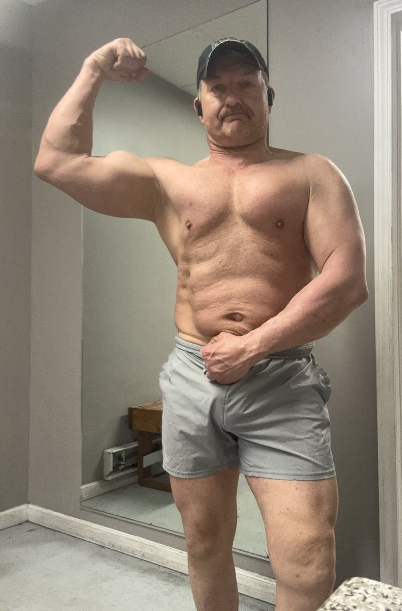 Russell The Author tweet media