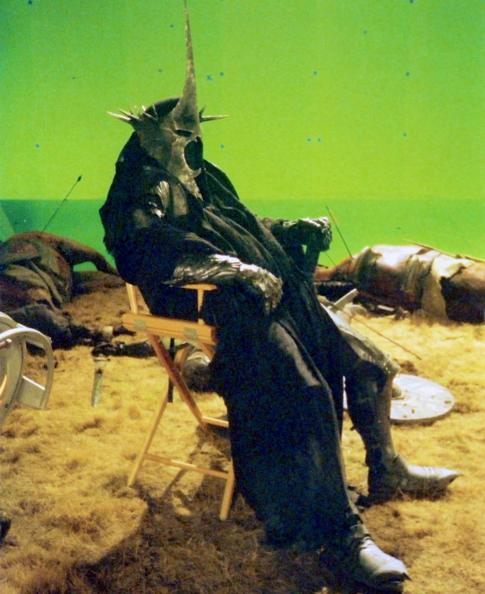 Tolkien Universe tweet media