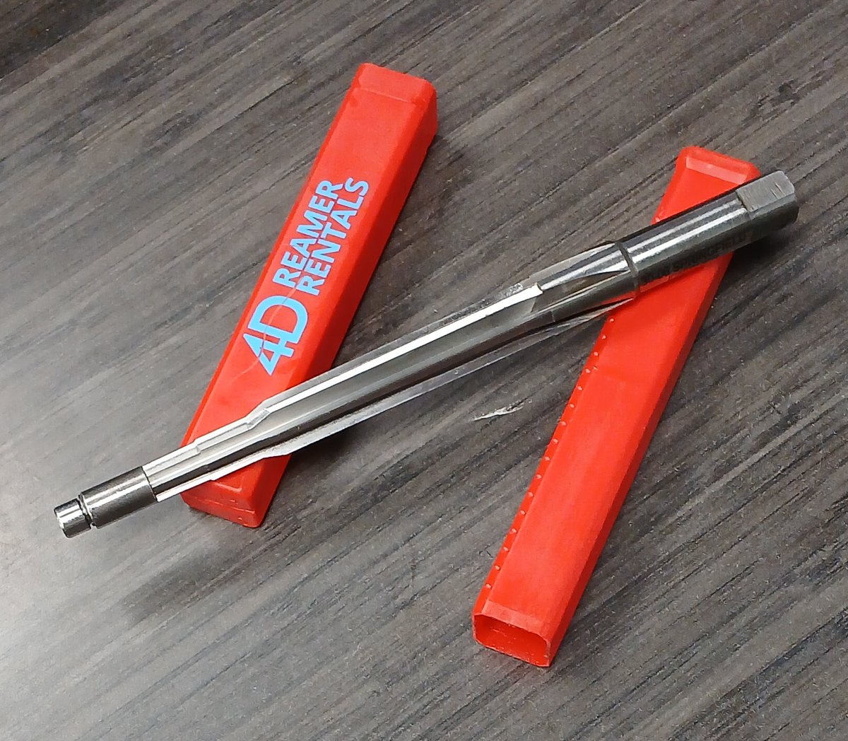 Señor Editor Ed Combs tweet media