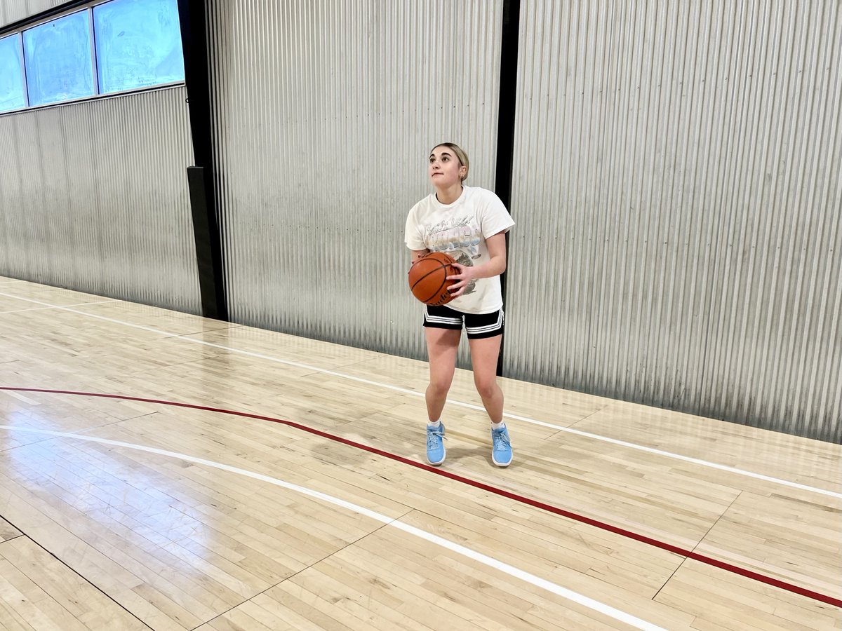 Adam Barnes tweet media