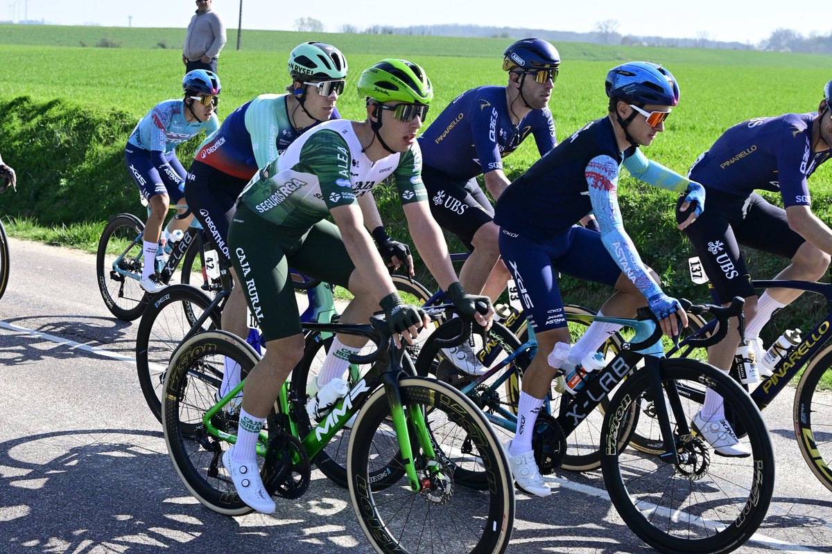 Team Caja Rural-RGA tweet media