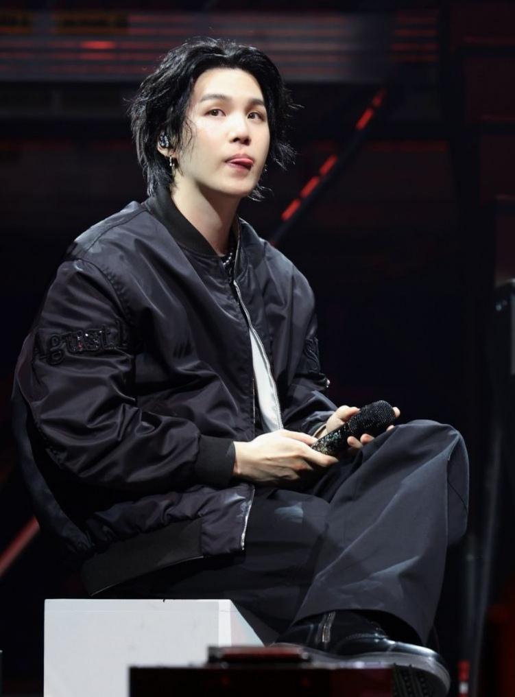 meowstanMY🥢🍊 miss Yun-ki..🖤🖤 tweet media