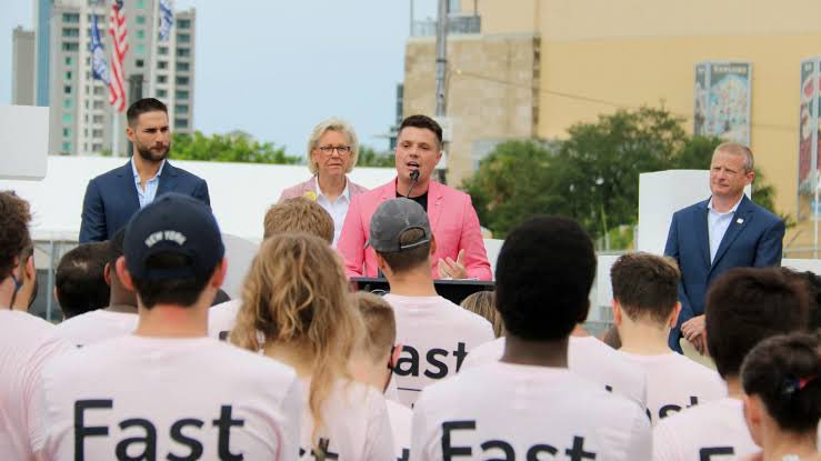 Richard Burton tweet media