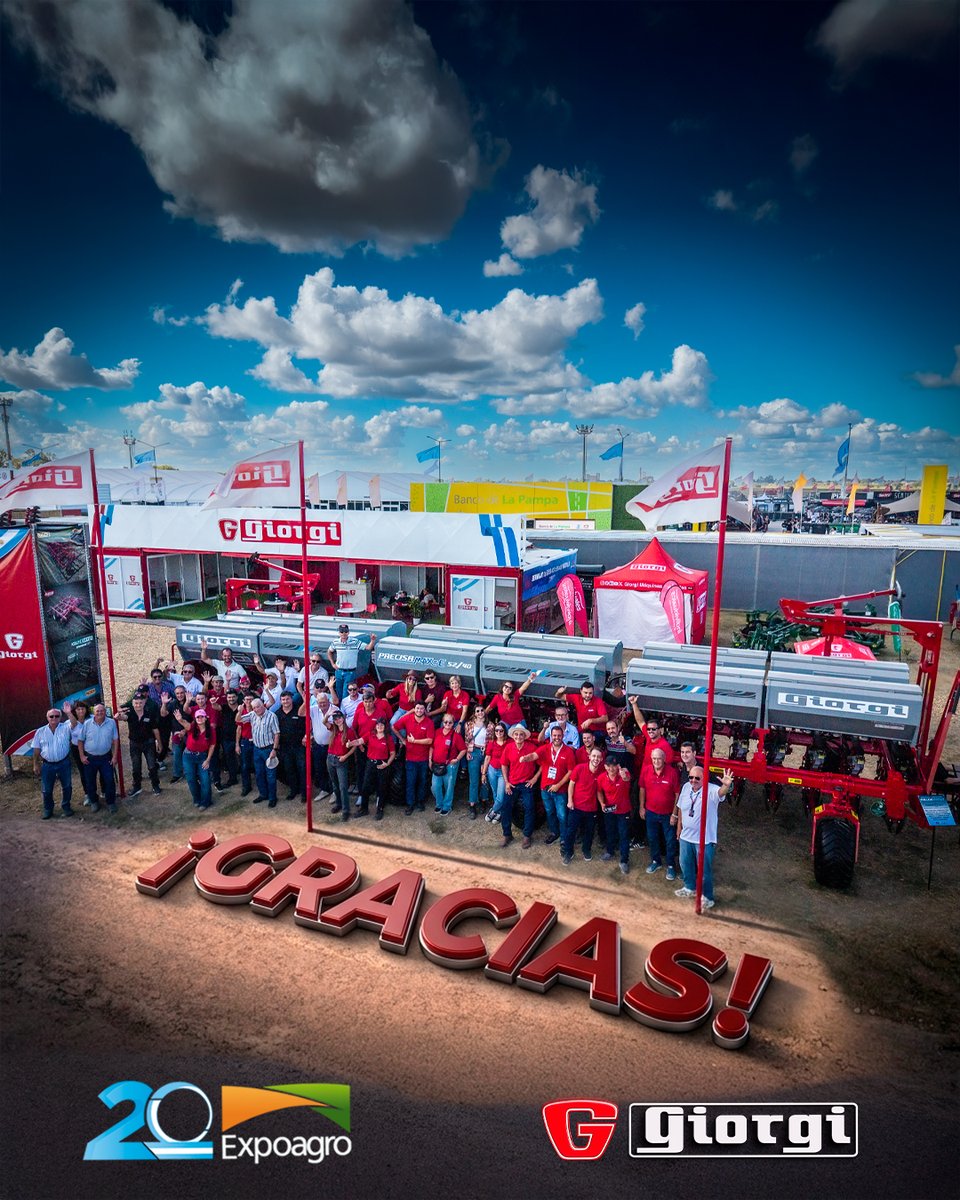 🔙Una semana atrás, cerrábamos una nueva edición de <a href="/Expoagrocom/">Expoagro</a> junto a un equipo que, durante 4 intensos días, lo dio todo.
Y esta imagen lo resume: la satisfacción de reencontrarnos y de acercar herramientas y tecnología p/ lograr UNA BUENA SIEMBRA
𝔾ℝ𝔸ℂ𝕀𝔸𝕊 por ser parte