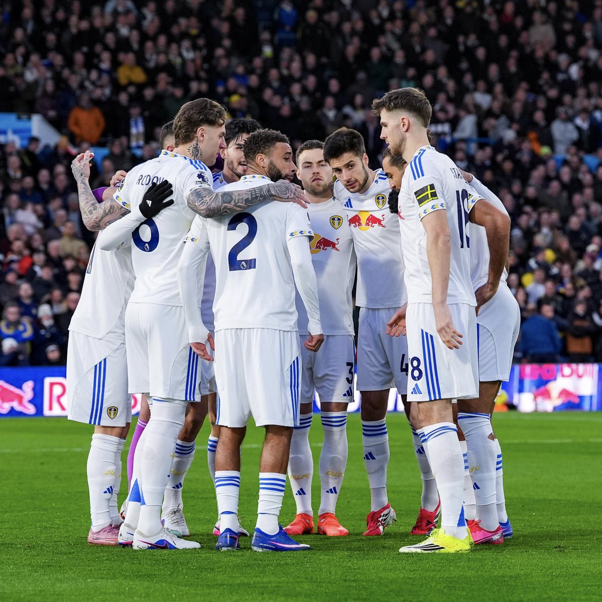 Leeds United tweet media