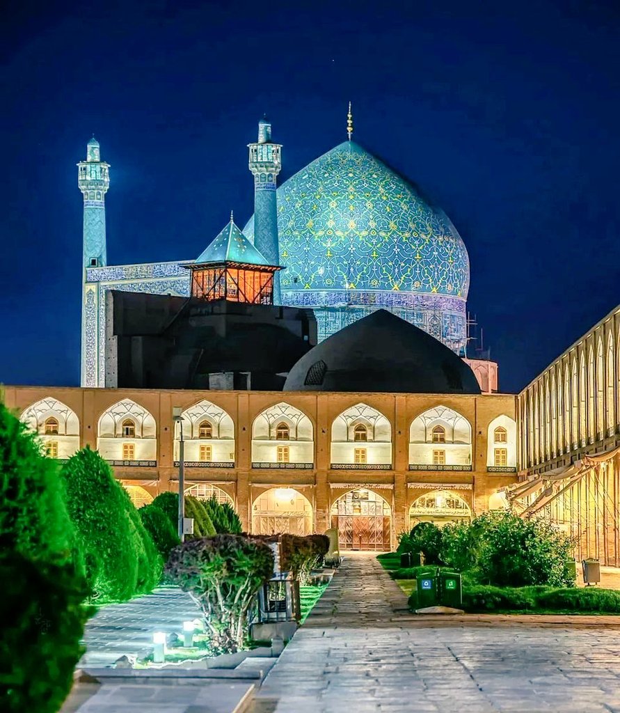 Amazing Eyes tweet media