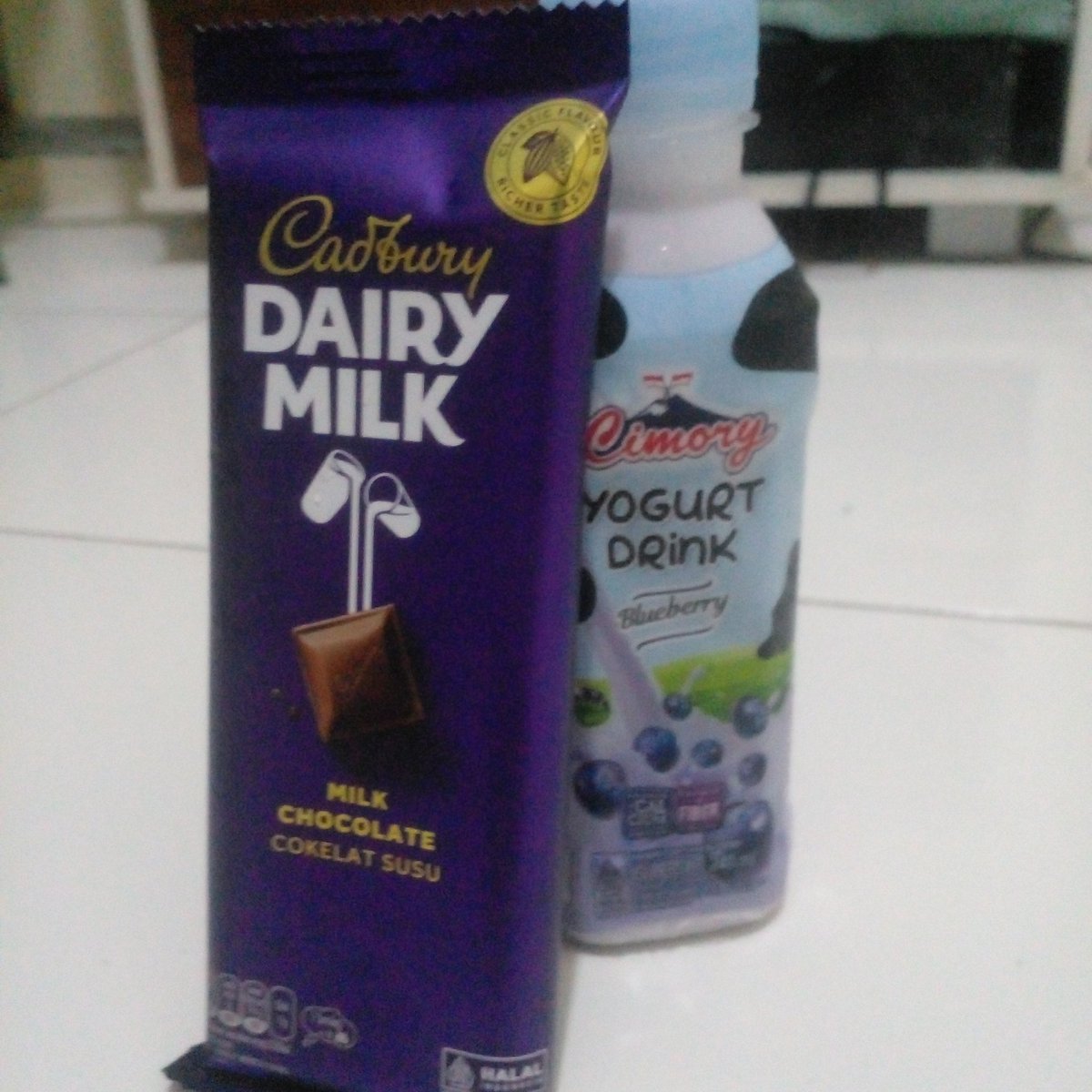 Blueberry Chocolato tweet media